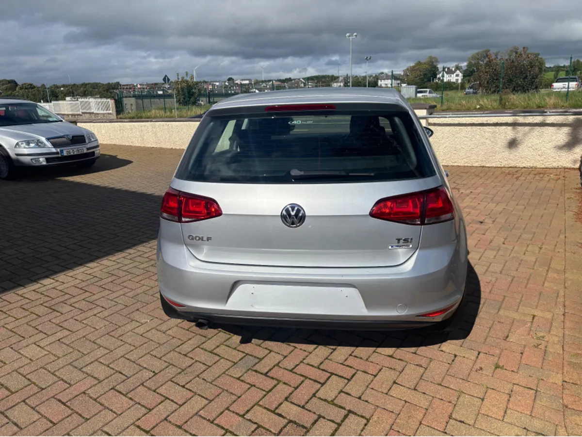 Volkswagen Golf TRENDLINE 1.2 TSI MANUAL 6SPEED FW - Image 4