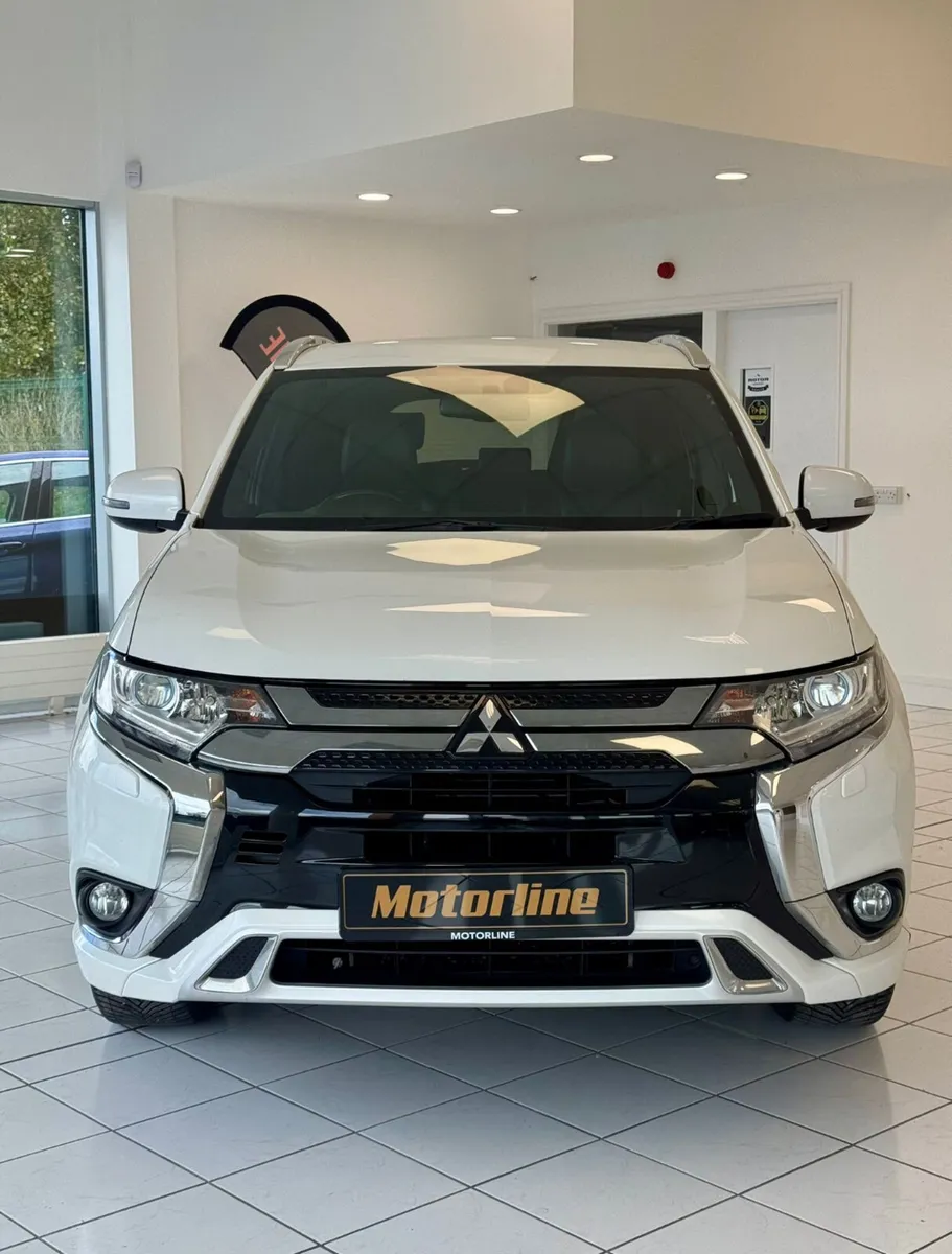 2020 Mitsubishi Outlander Phev Mivec - Image 2