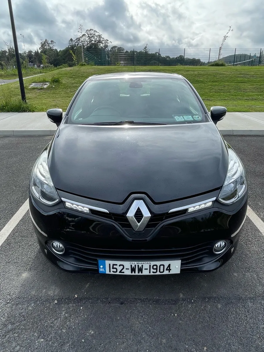 9 service stamps  - 2015 Black Clio Dynamic 1.2 - Image 2