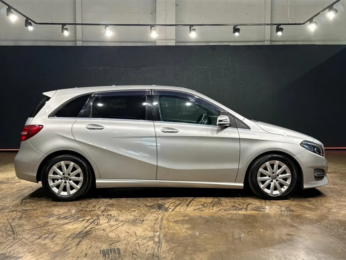 Mercedes-Benz B-Class 1.6 B180 - AUTOMATIC - CRUIS - Image 2