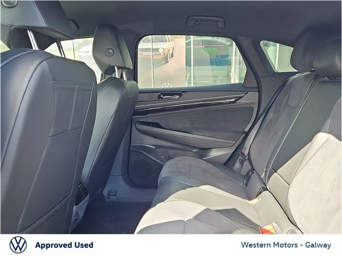 Volkswagen ID.7 Pro Plus 77 kw 286 Bhp fully Load - Image 4