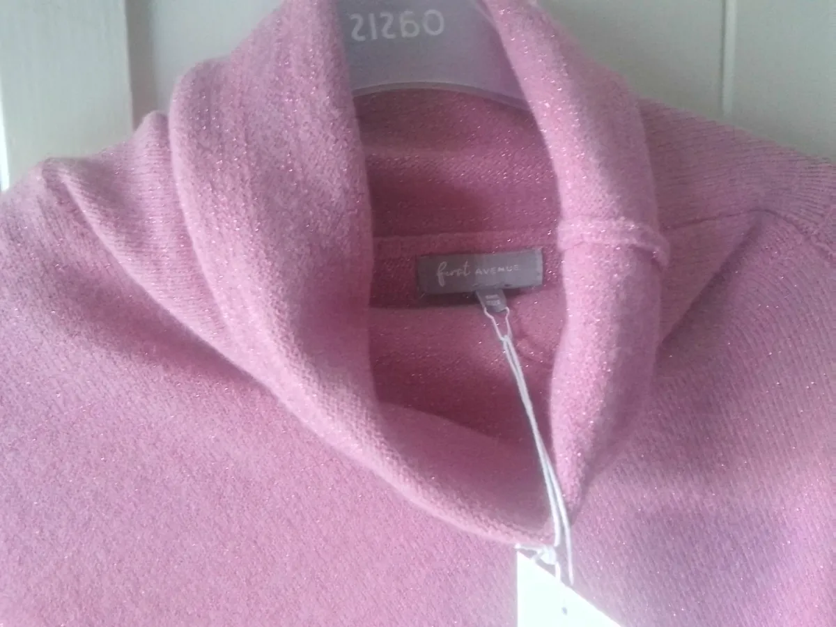 PINK SPARKLE SOFT KNIT PONCHO JUMPER FREE SIZE NEW - Image 4
