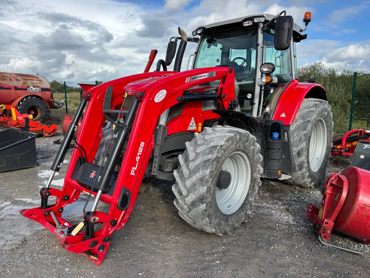 Portlaoise Auction Yard Full - Image 1