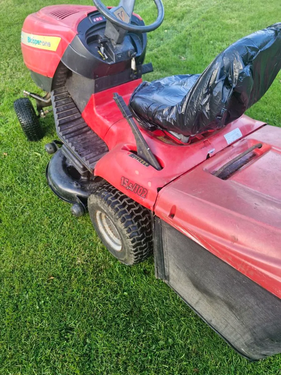 Castlegarden ride on mower Delivery available - Image 3