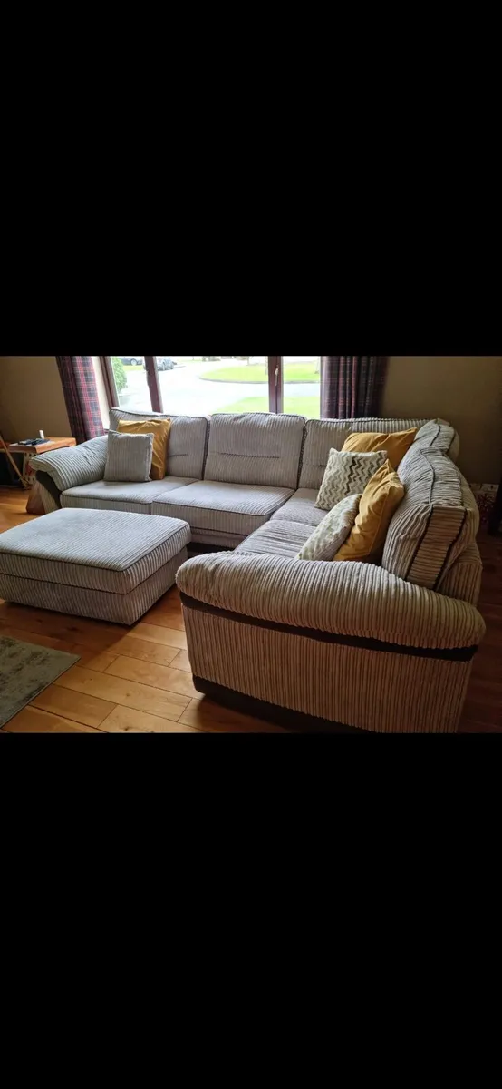 Corner Couch - Image 1