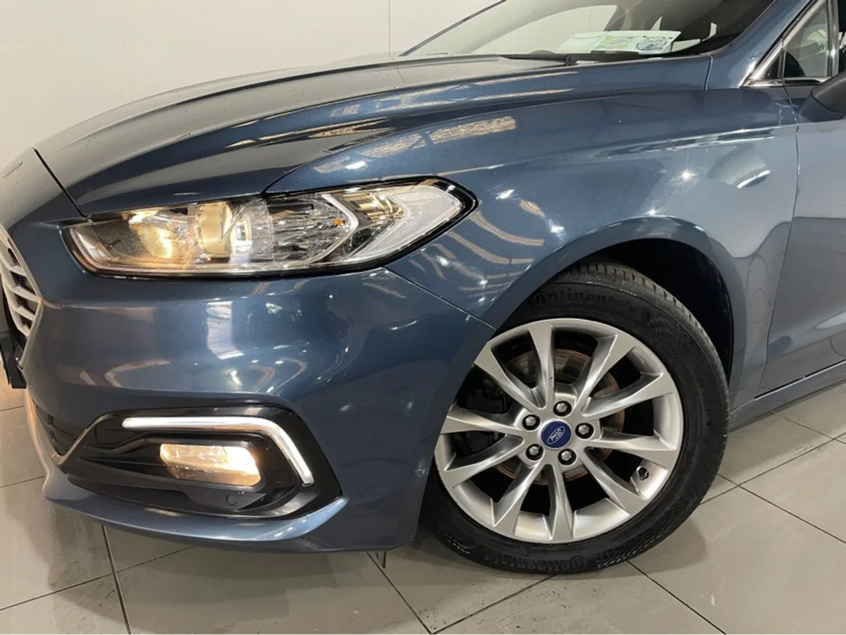 Ford Mondeo Zetec 5DR 2.0 TD 150BHP Full Service - Image 4