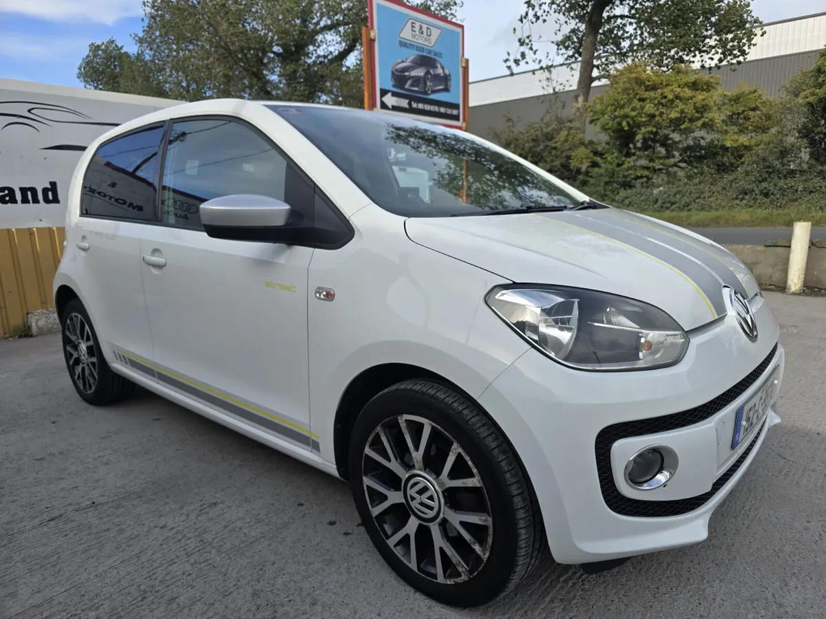 152 VW UP 1.0 Petrol High Spec Warranty - Image 1