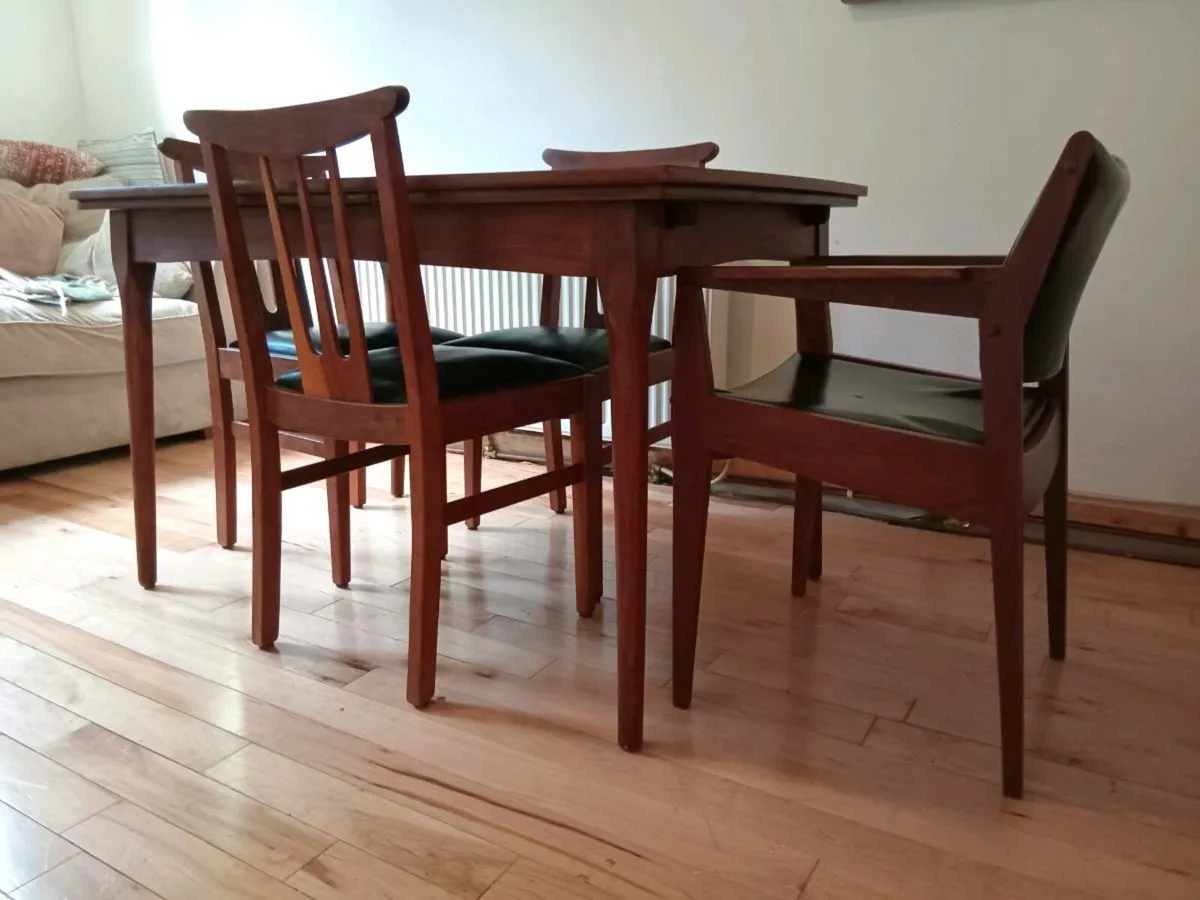 mid century teak dining set drawleaf black leather - Image 2