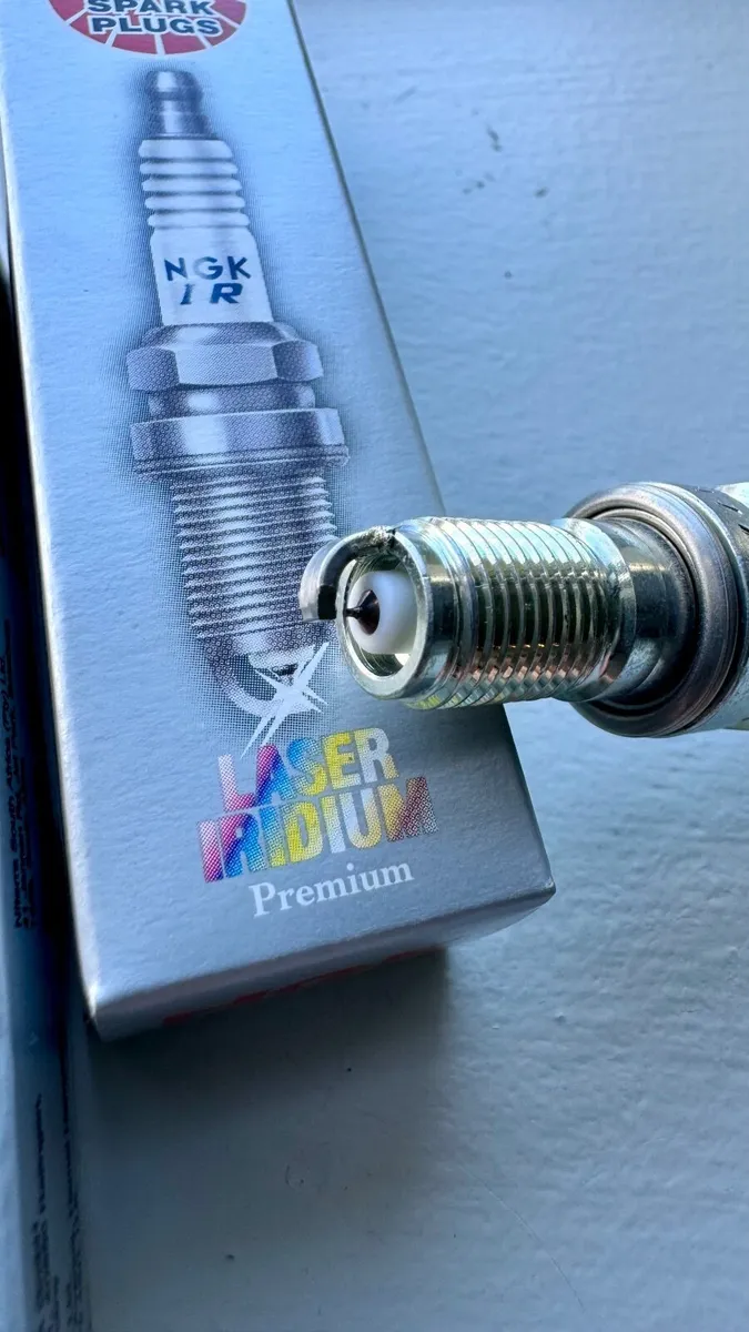 Spark plugs - Image 1