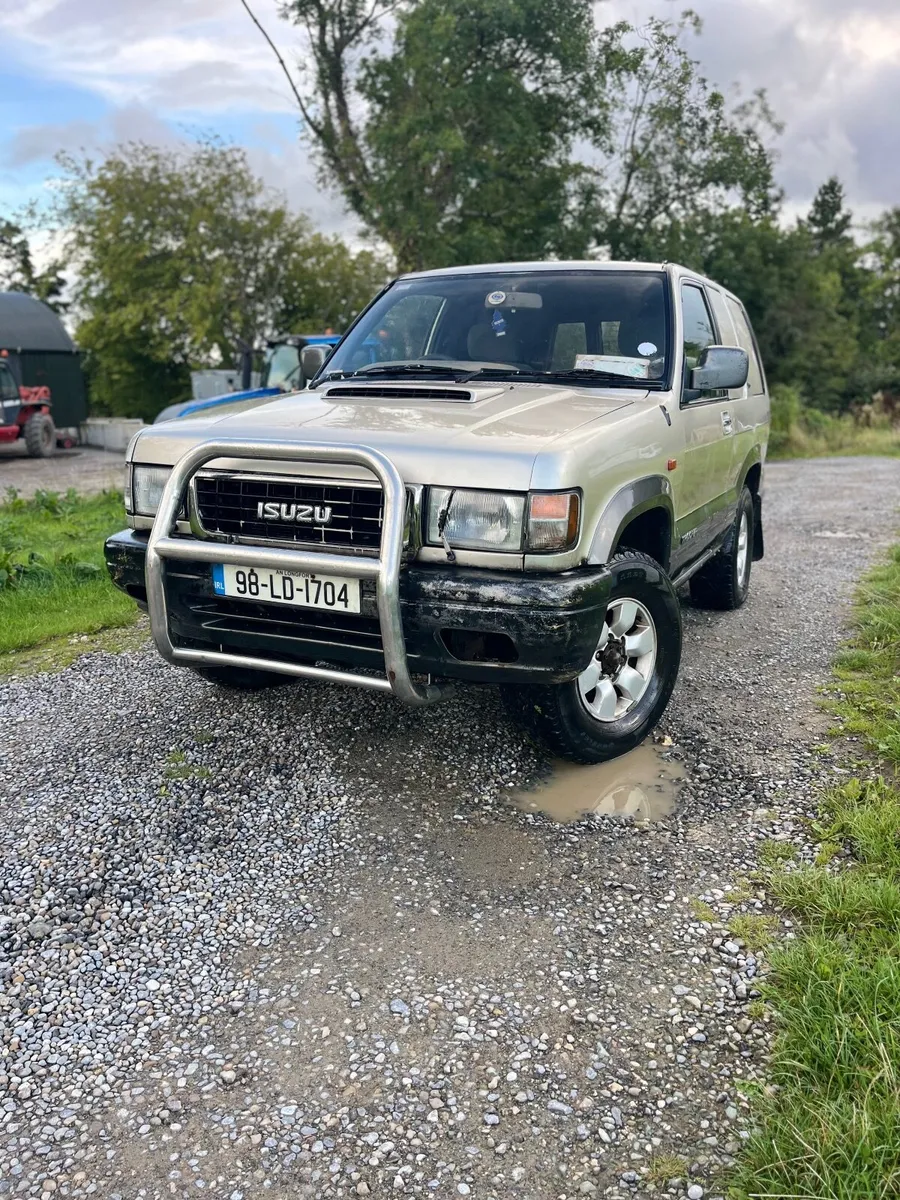 Isuzu Other 1998 - Image 1