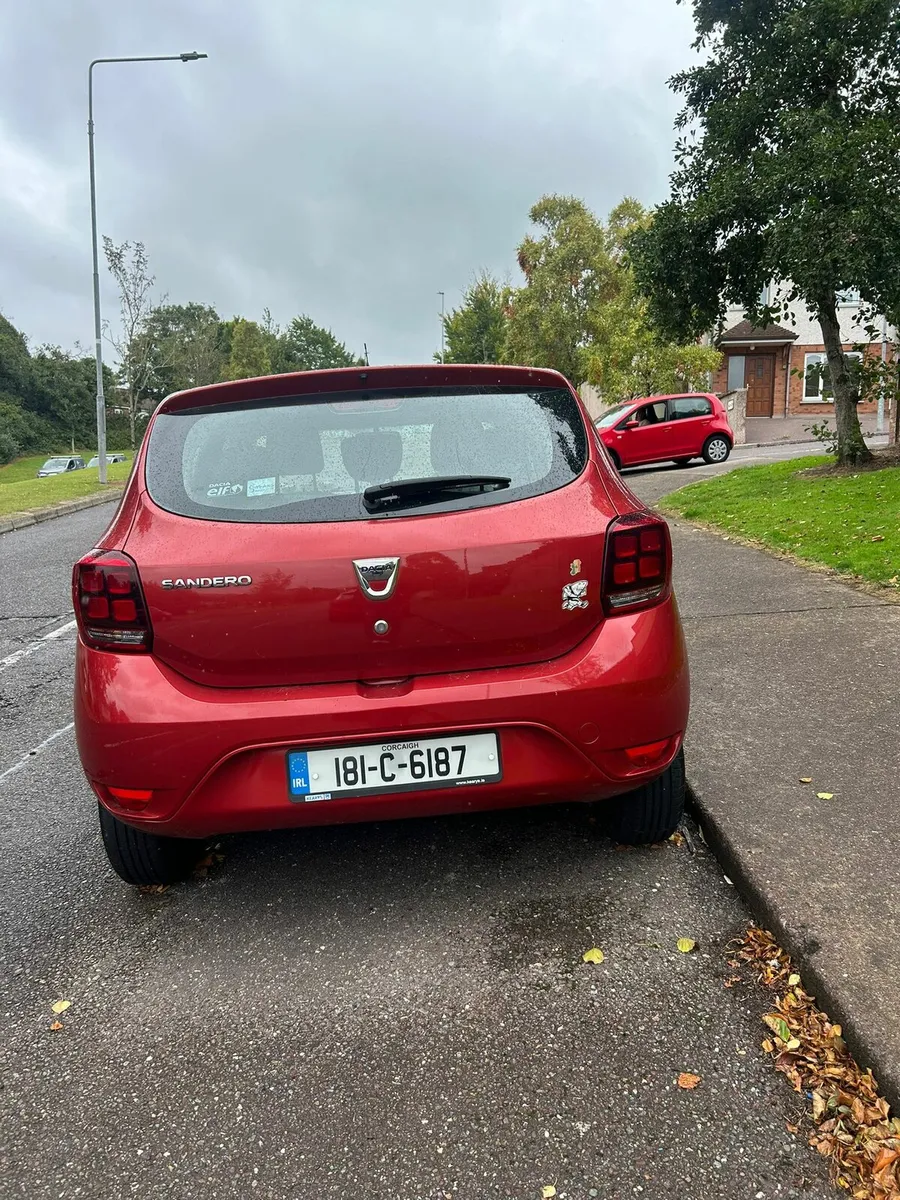Car - Image 2