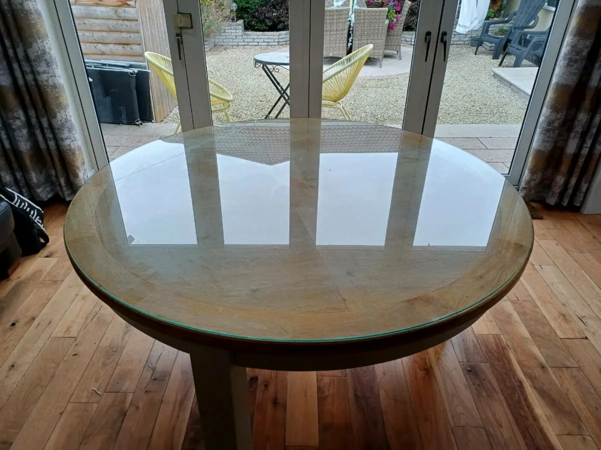 5' Round Table - Image 4