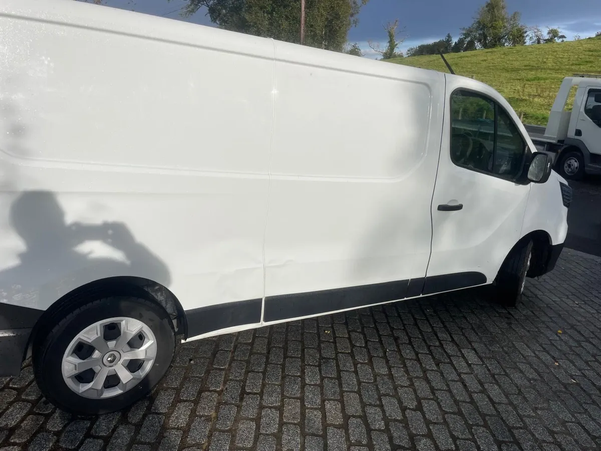 2023 Renault Trafic L130 - Image 4