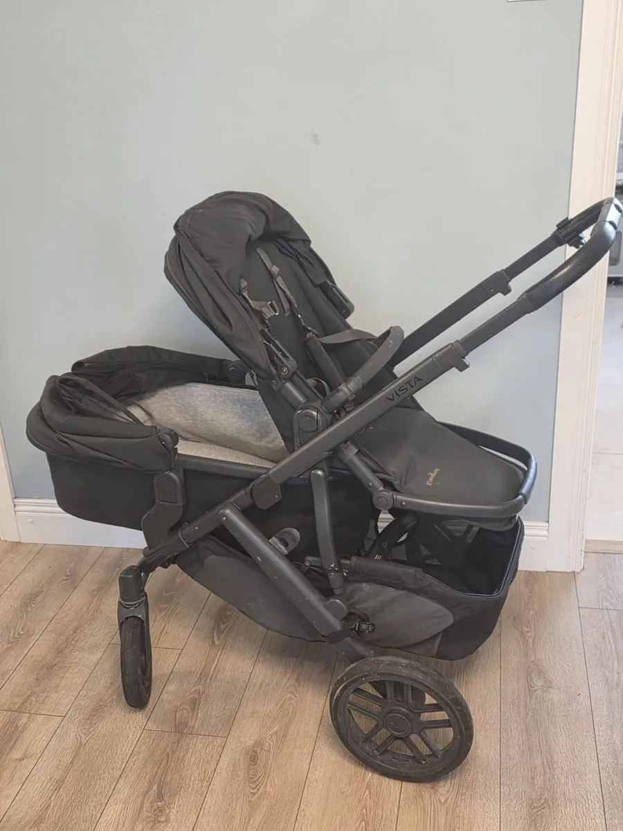 Uppa baby Vista travel system - Image 1