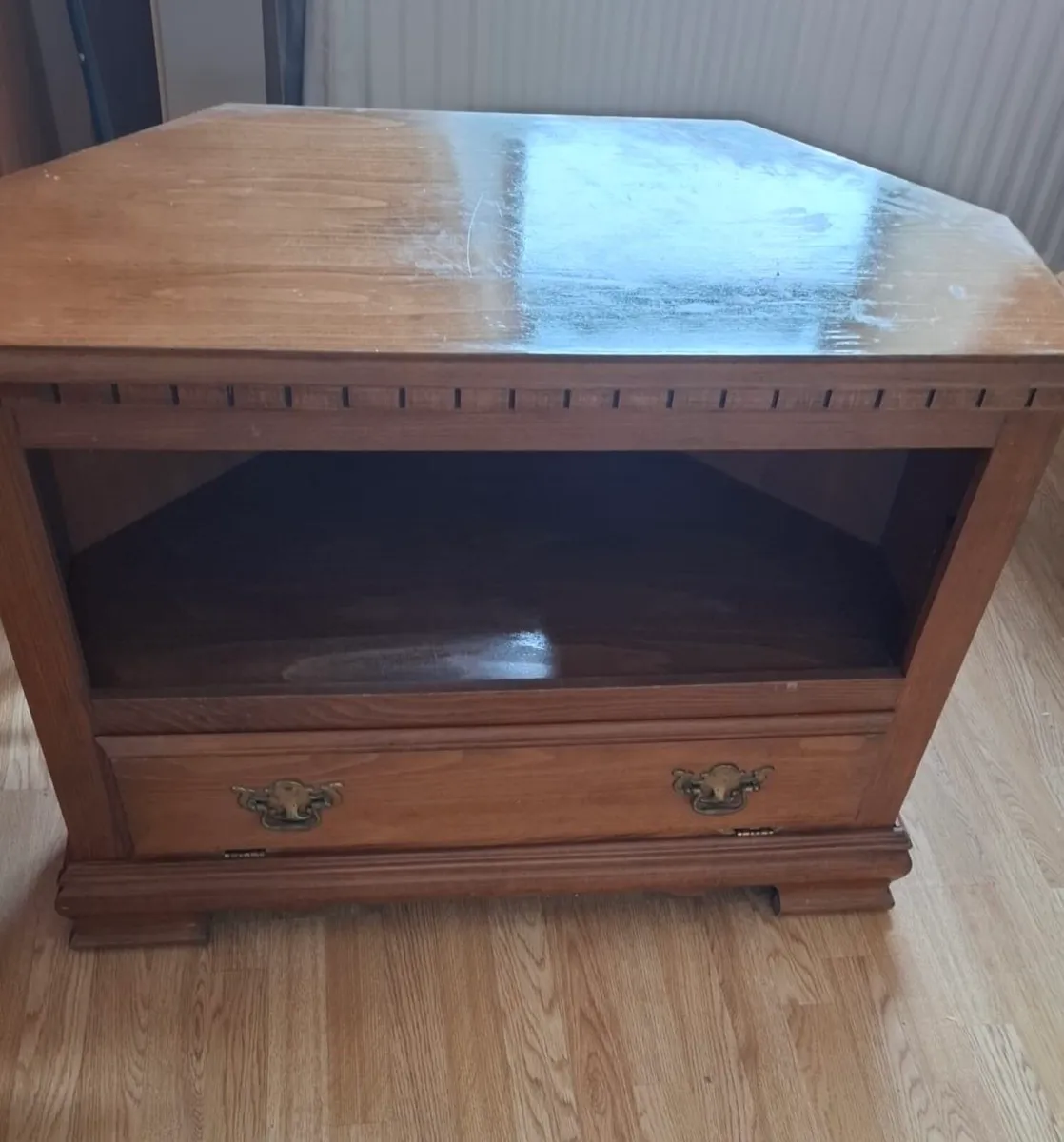TV Corner Unit - Image 1