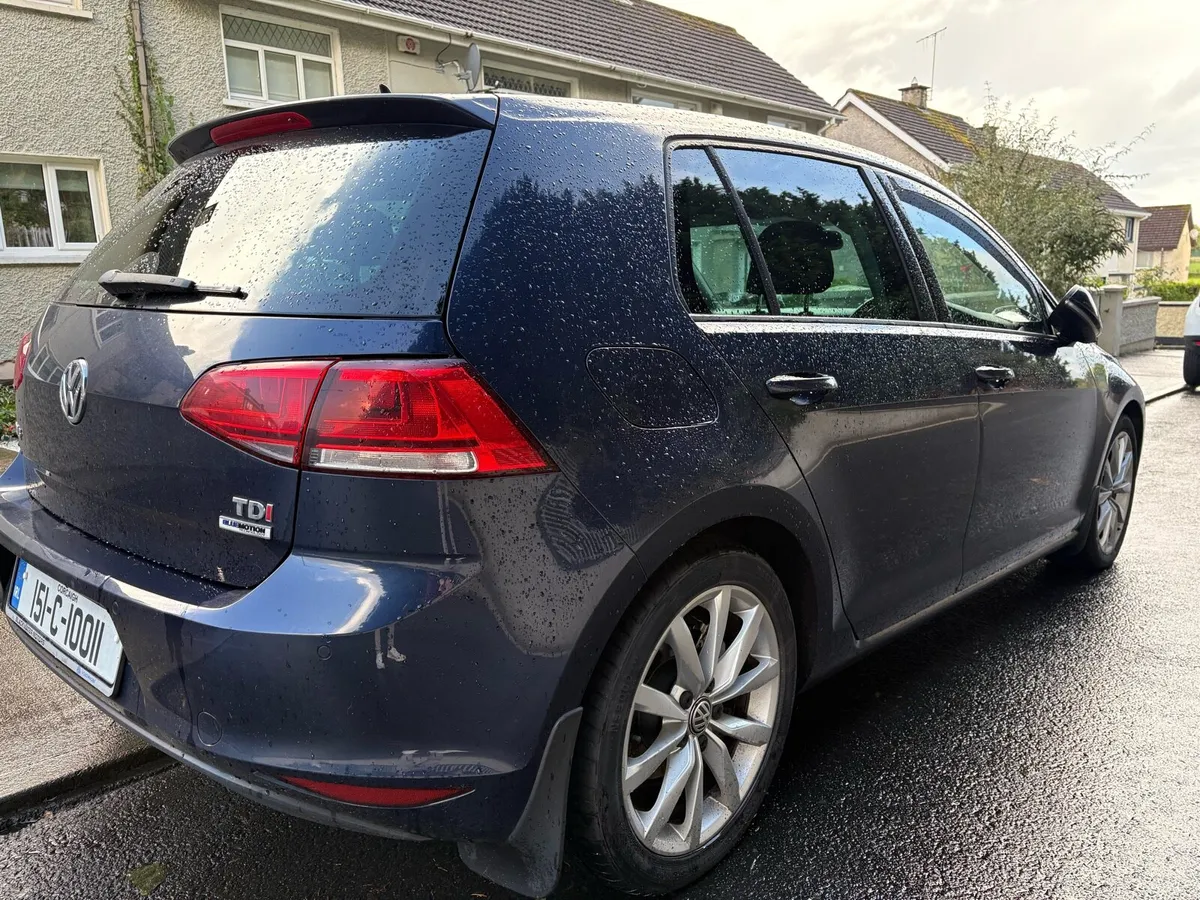 Volkswagen Golf 2015 Hatchback (TDI Red I) - Image 3