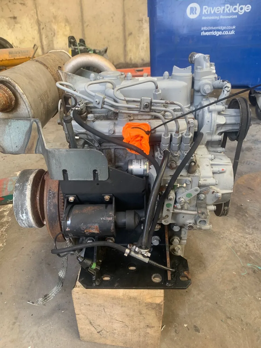 Kubota D 1105 engine - Image 4