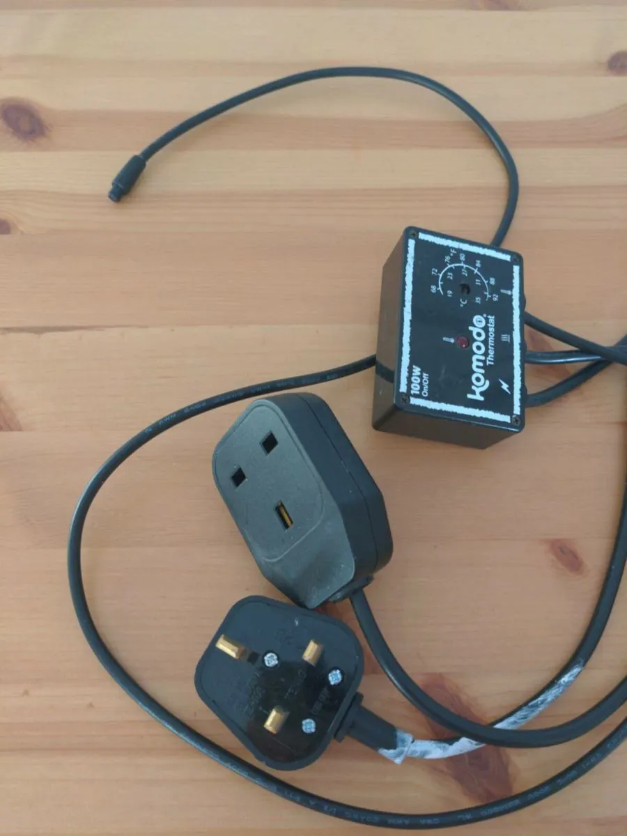 Komodo Thermostat 100W for Vivarium - Image 2