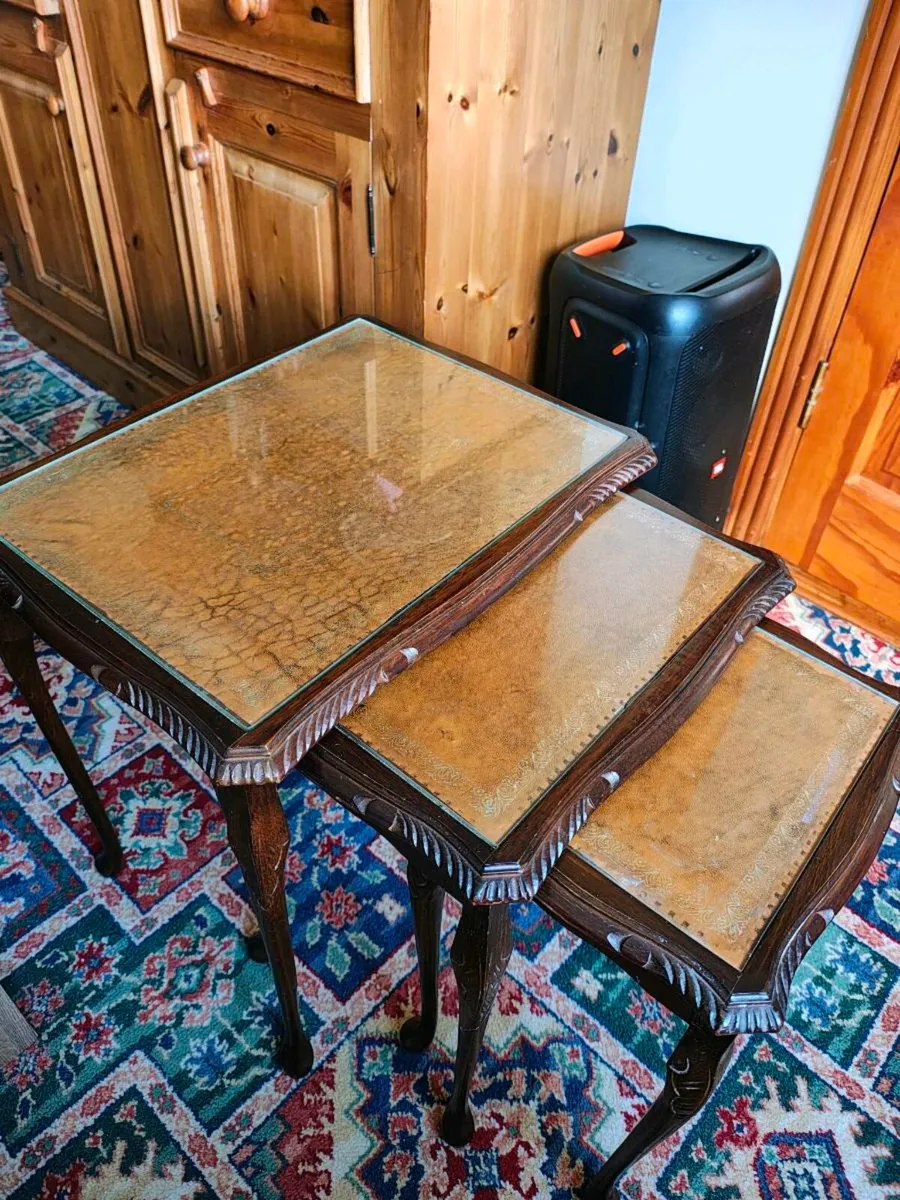 Vintage nest 3 brown wooden tables leather top - Image 2