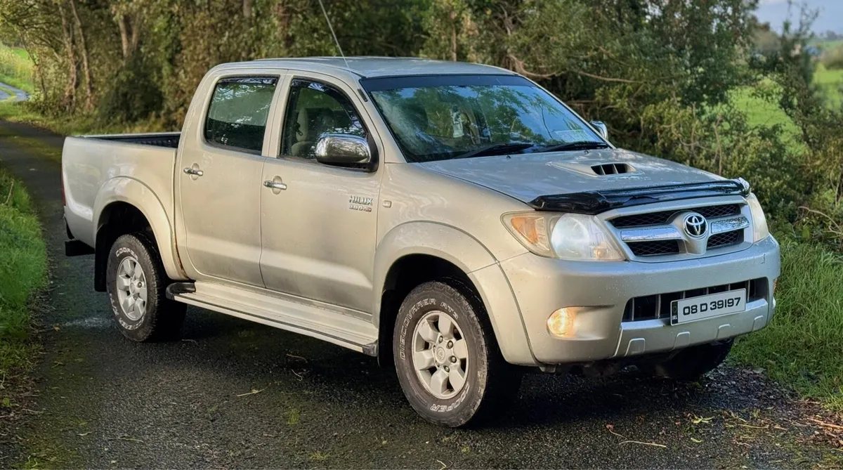 2008 Toyota hilux - Image 1