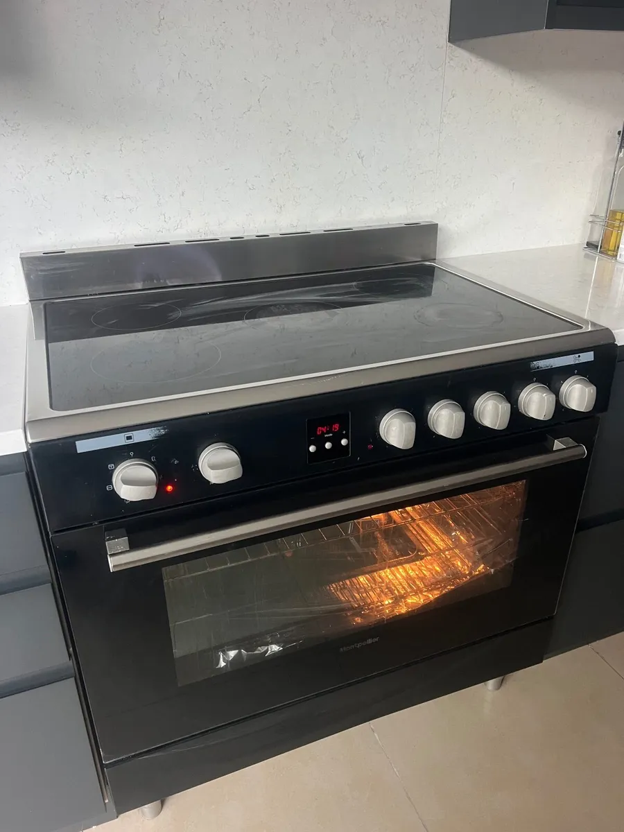 Range Cooker - Image 1