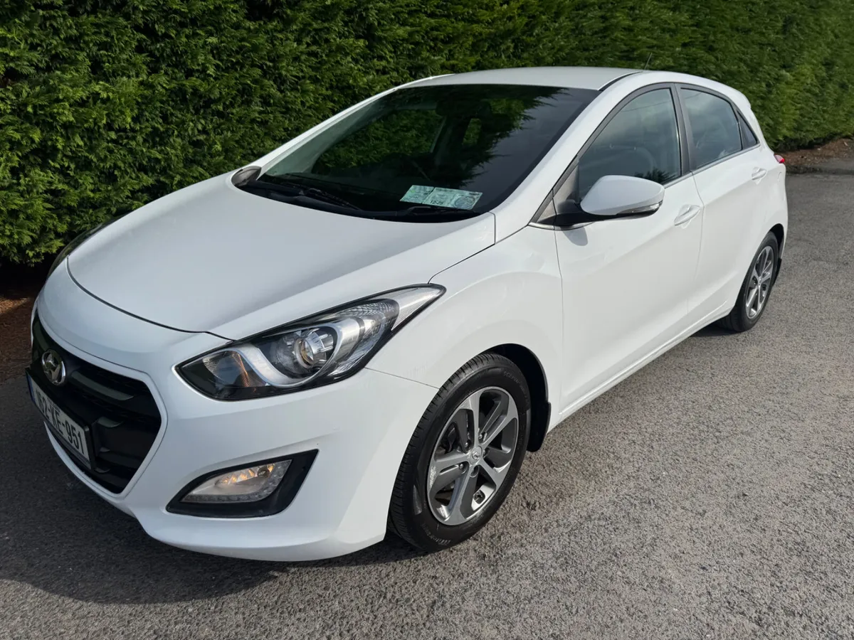 Hyundai i30 2016 DELUXE 1.4 PETROL - Image 4