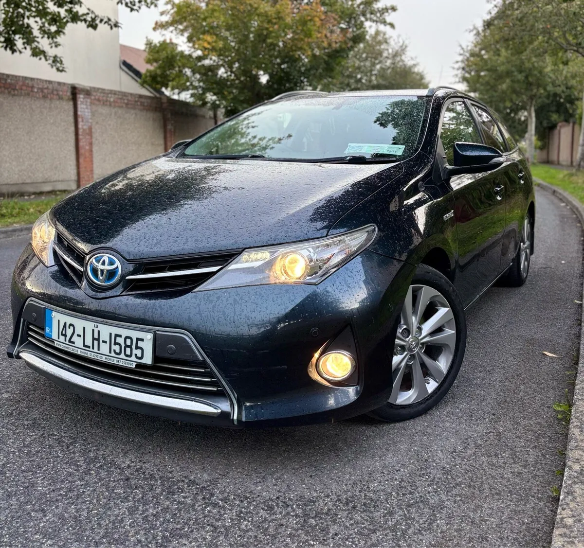 🌟Toyota Auris Estate Hybrid📍Highest Spec - Image 3