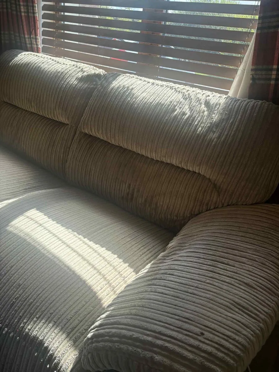 Couch - Image 3