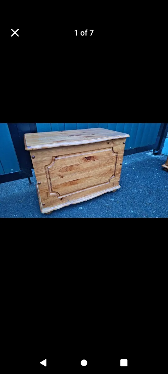 Blanket box - Image 1