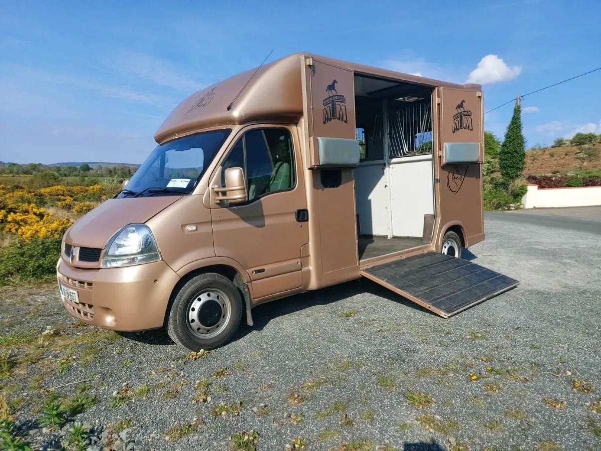 MTM Horse Box - Image 1