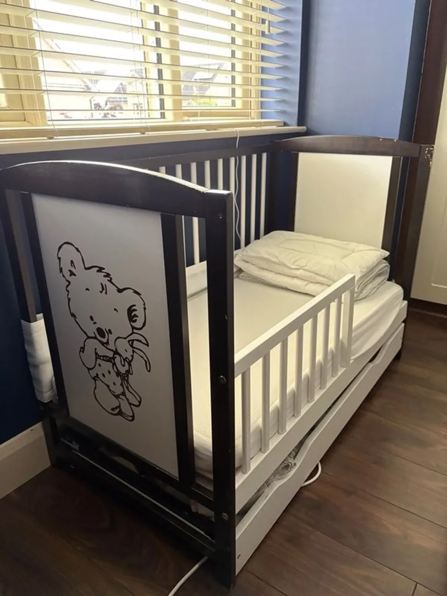kids bed - Image 2