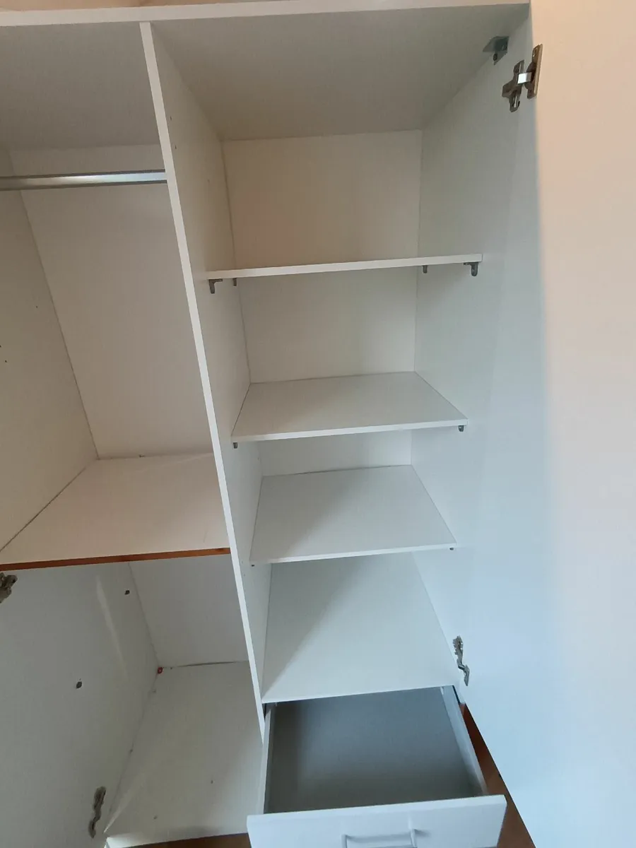 Wardrobe for only €30 - Image 3