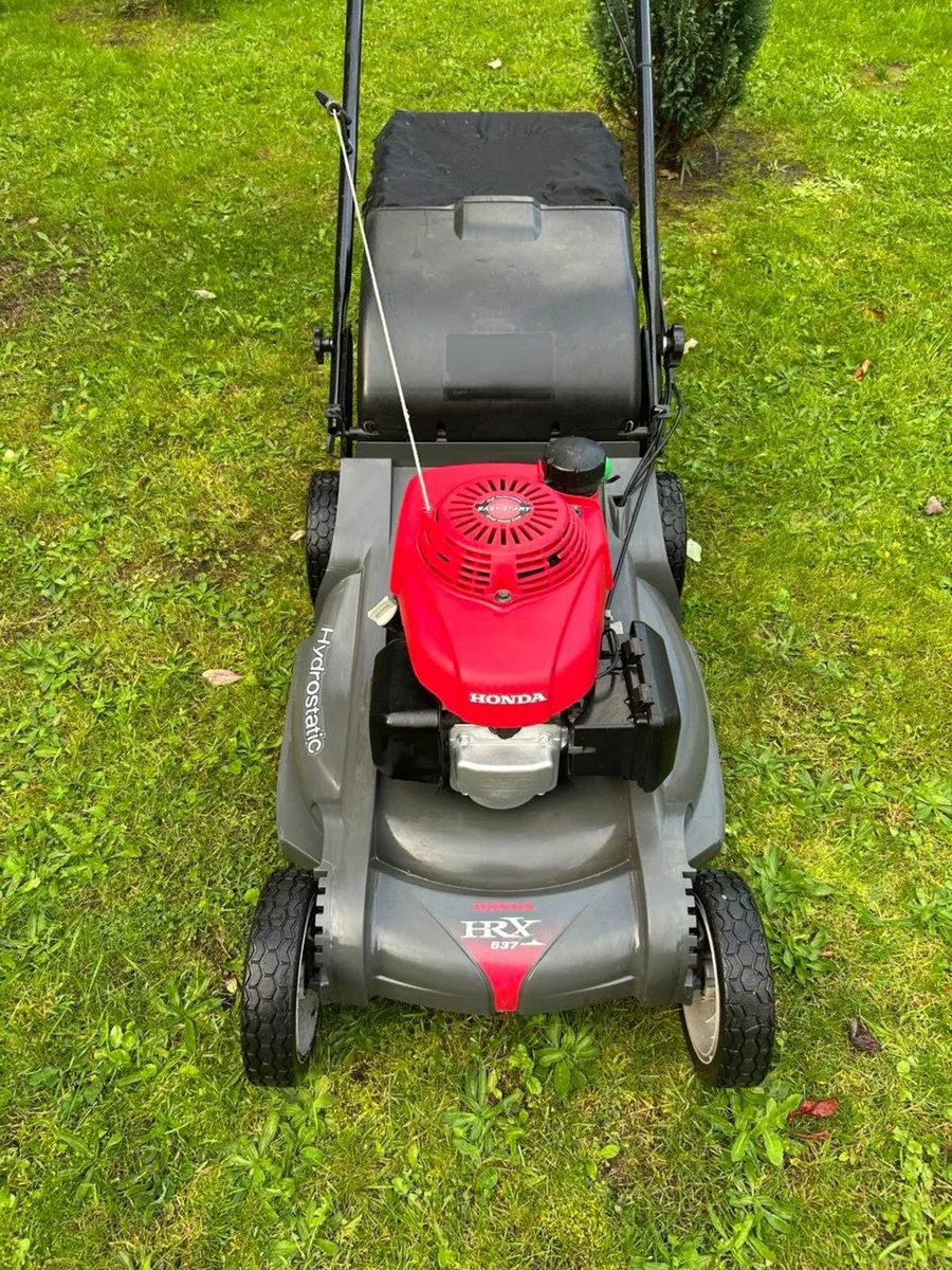 Honda HRX 537 lawnmower - Image 2