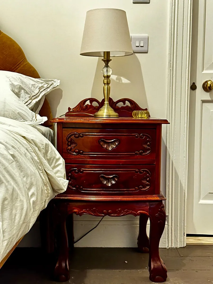 Carved solid bedside chests - Image 1
