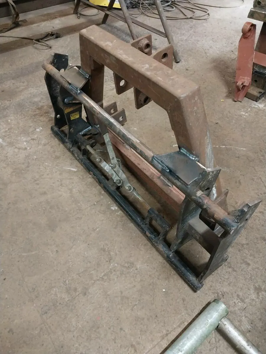 Euro bracket adapter - Image 1