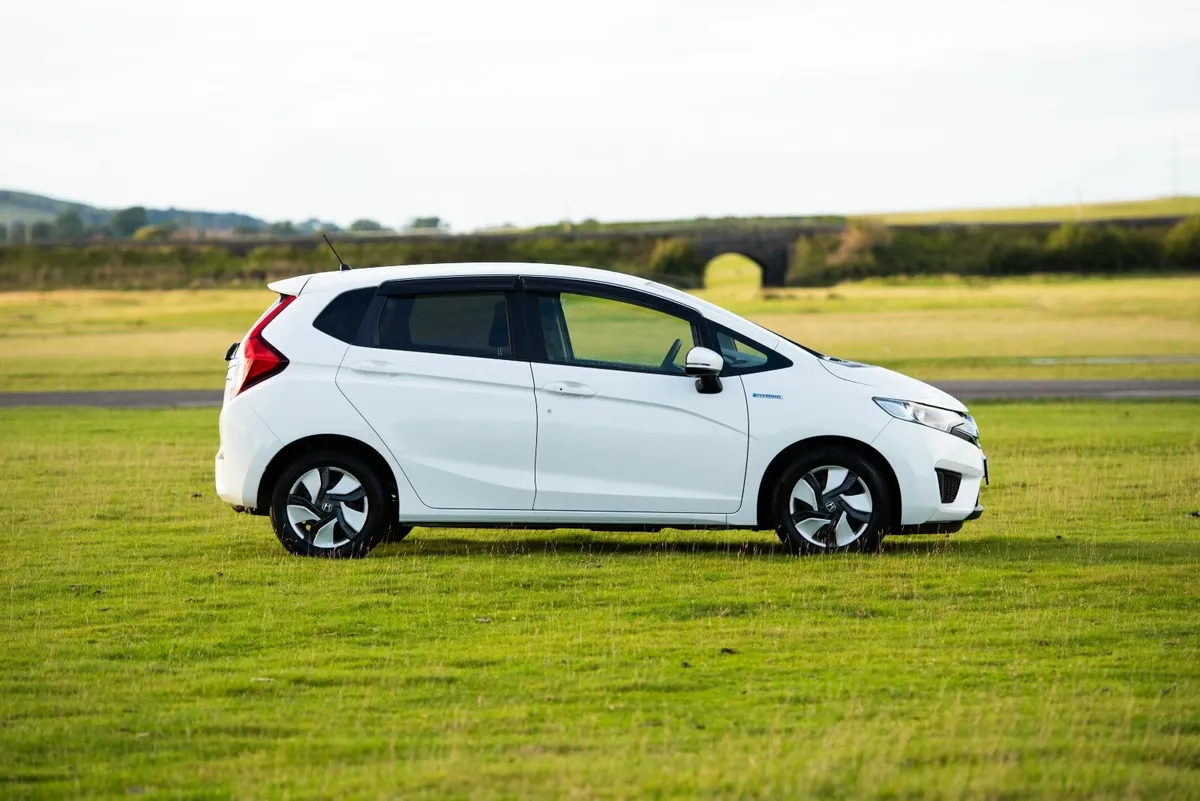 Honda Fit Hybrid 2015 - Japanese Import, NCT 12/26 - Image 3