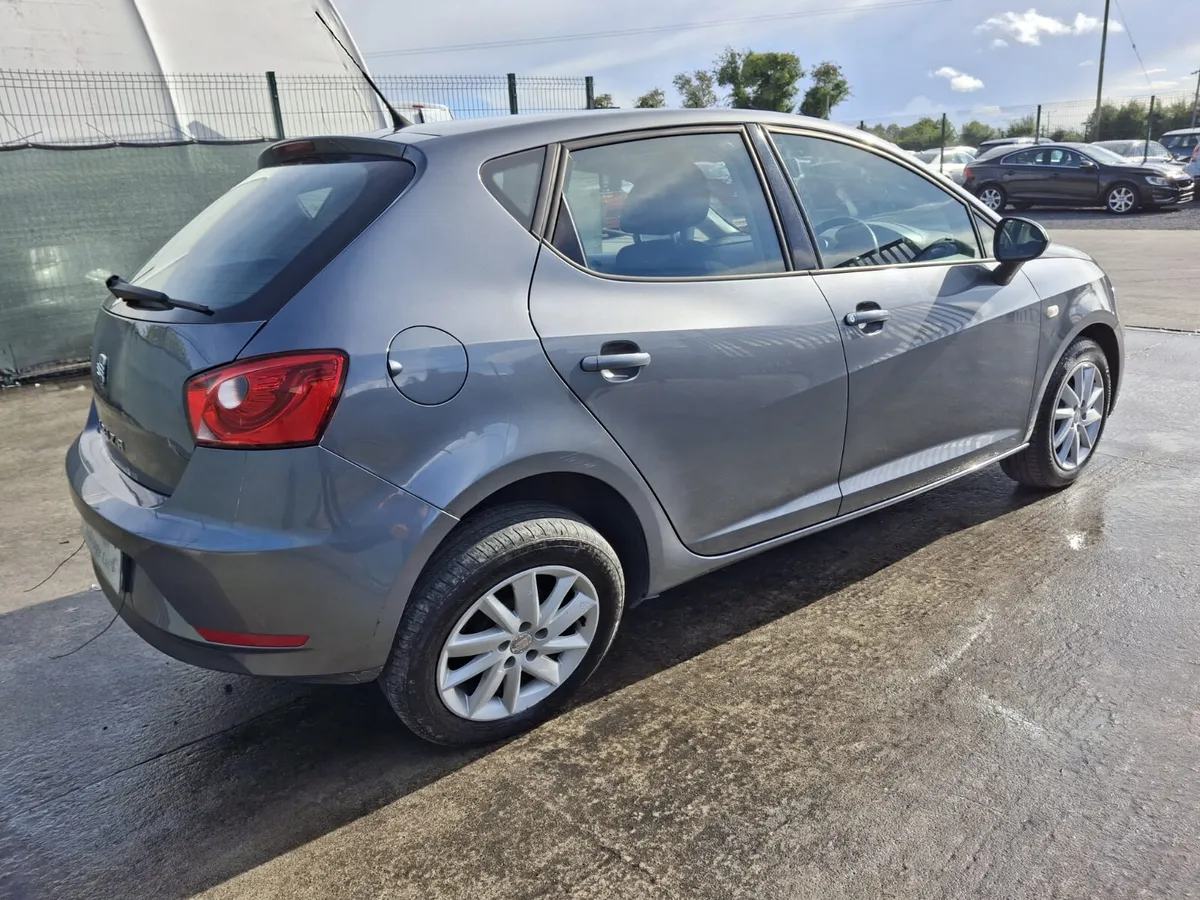 2012 Seat Ibiza very light damage - Image 4