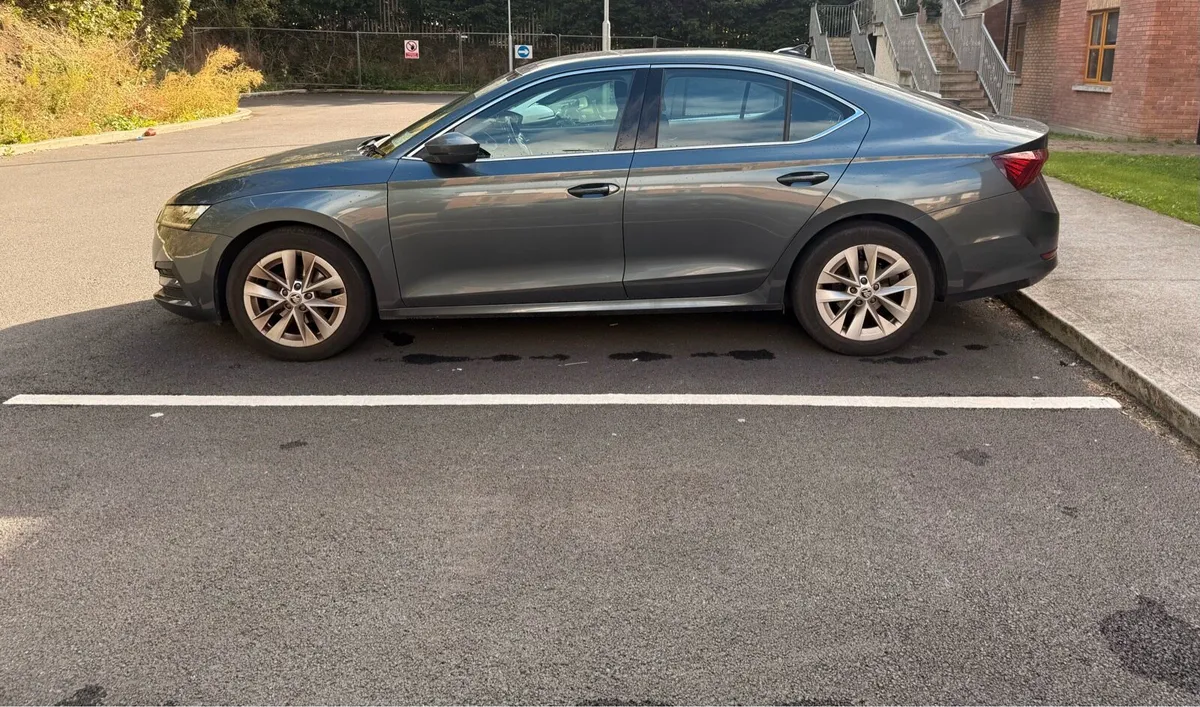 Car - Image 2