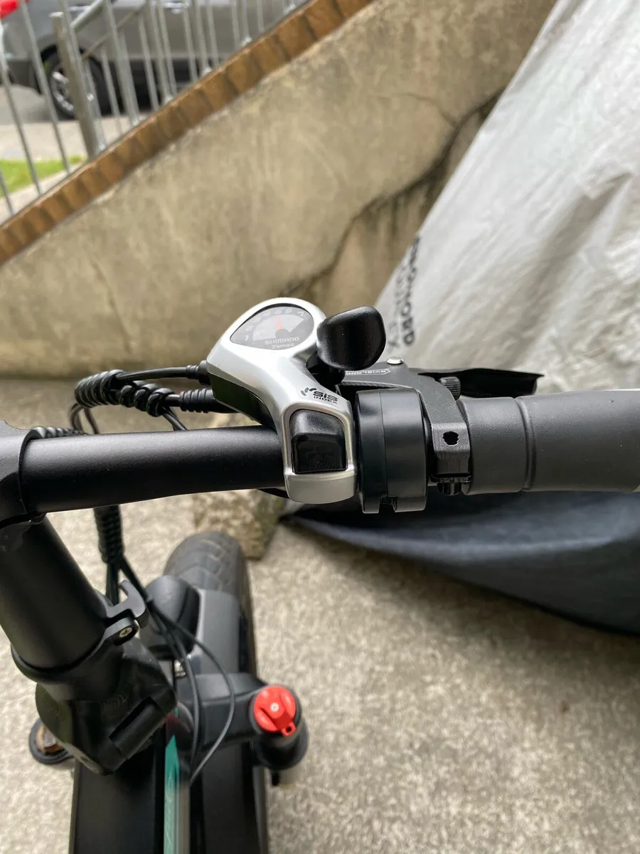 Fiido M1 Pro 2024 ver. (punctured back tire) - Image 3