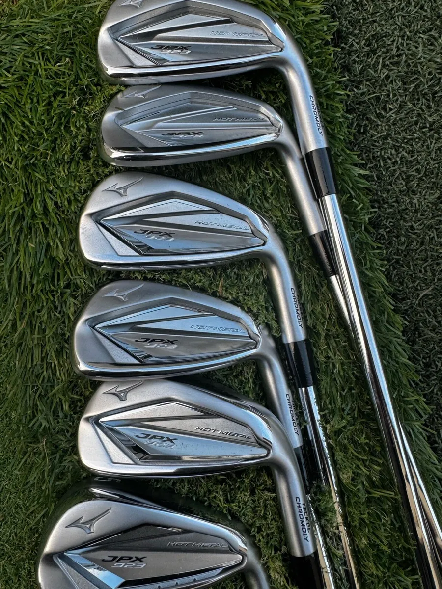 Mizuno JPX 923 Hot Metal Irons - Image 3