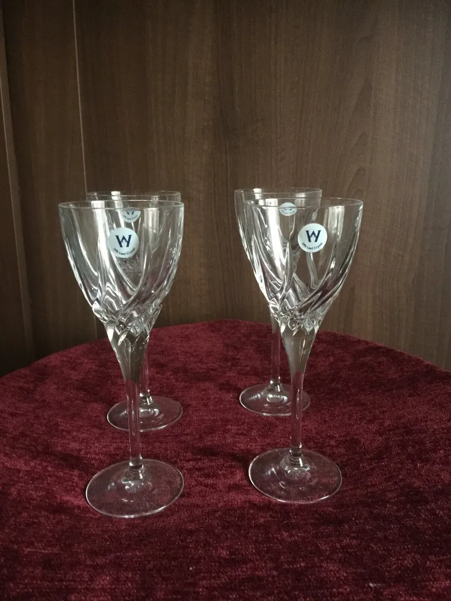 Set of Wedgewood crystal wine glasses - Image 2
