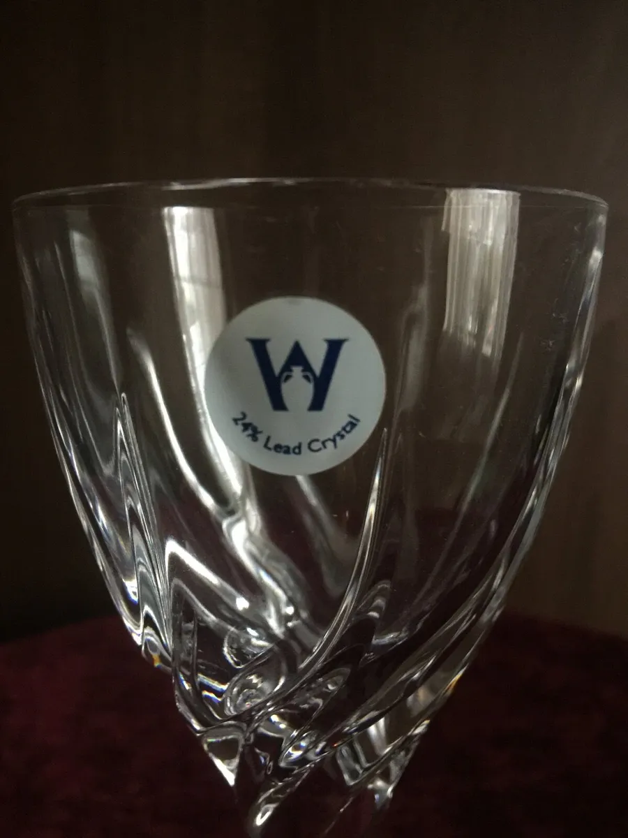 Set of Wedgewood crystal wine glasses - Image 3