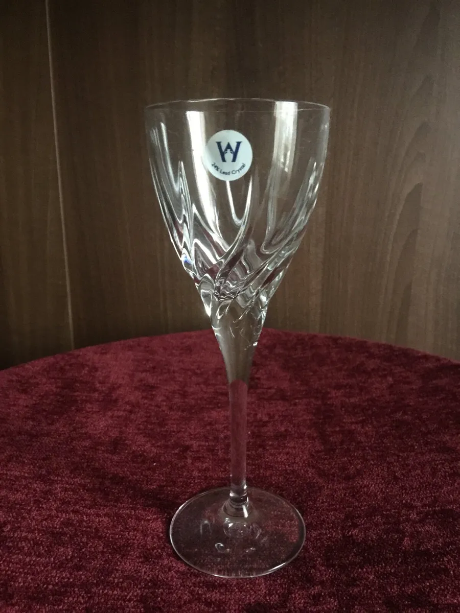 Set of Wedgewood crystal wine glasses - Image 4