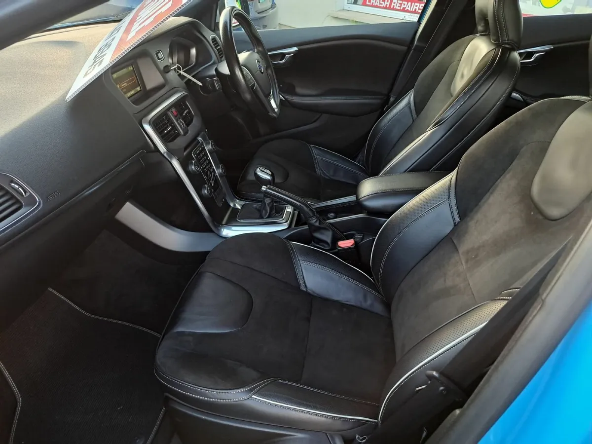 Volvo V40 152 R-design Low Km New T.B New Nct 5/27 - Image 3