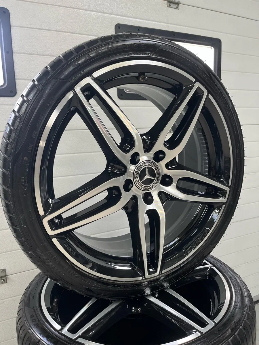 19” Genuine Merc wheels - Image 1