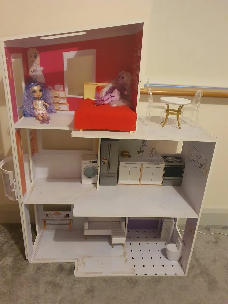 rainbow high doll house