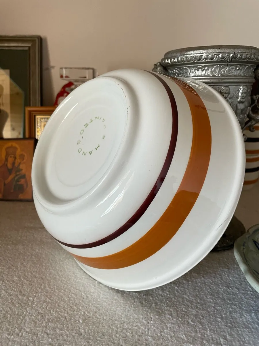 Carrigaline Style Hand Painted Bowl - Image 2