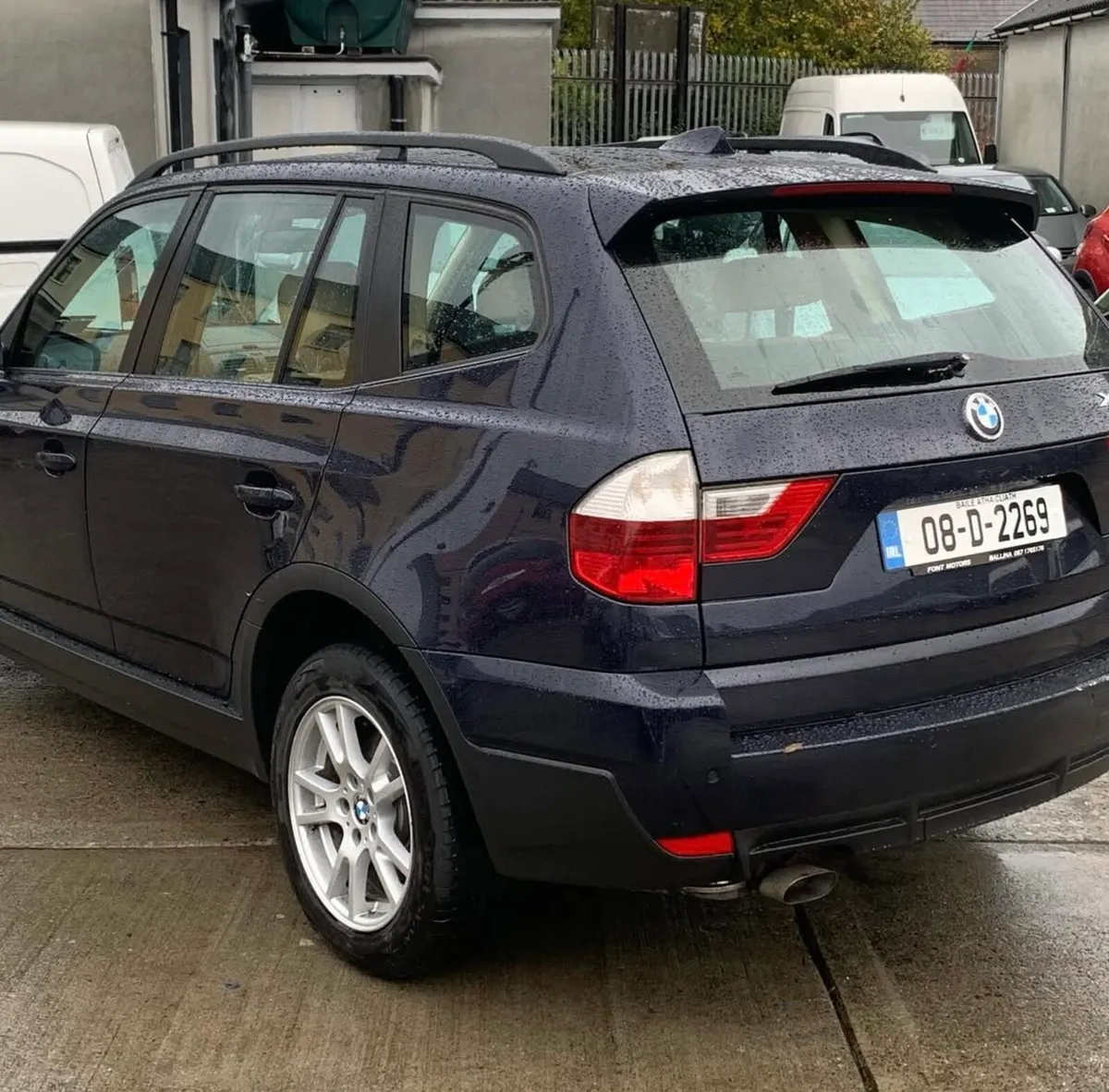 Car - Image 3