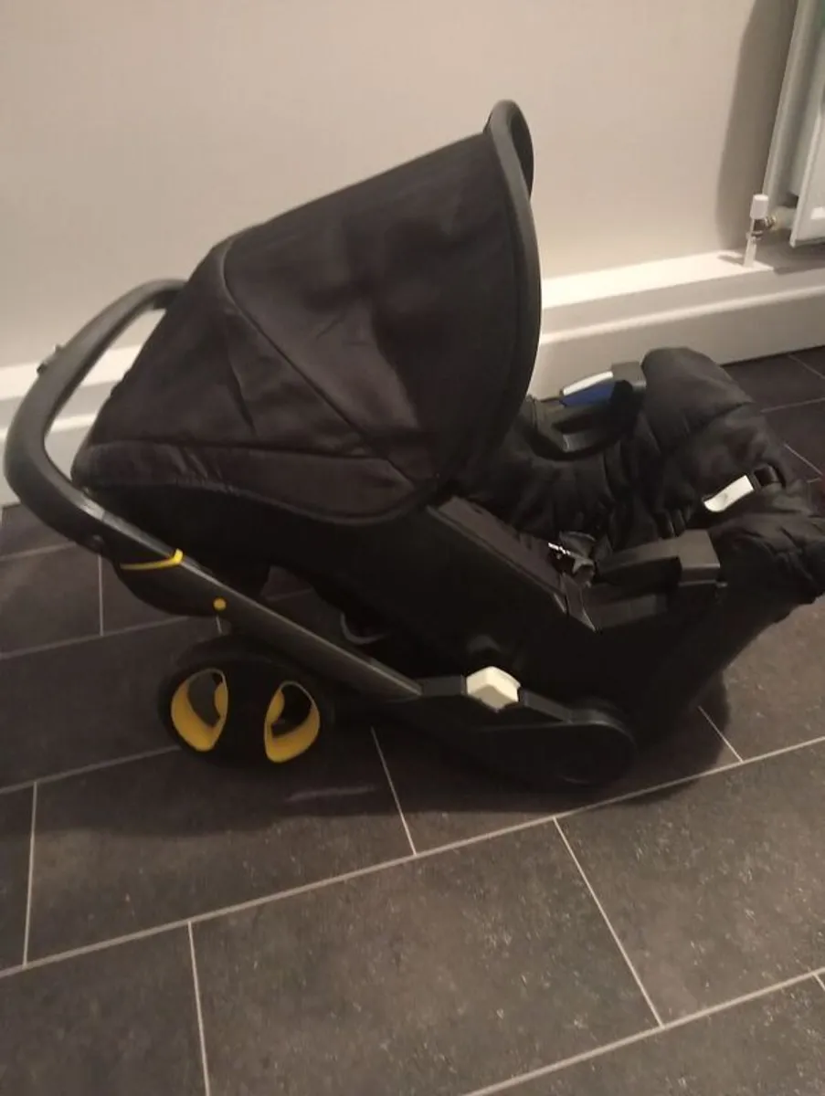prams - Image 1