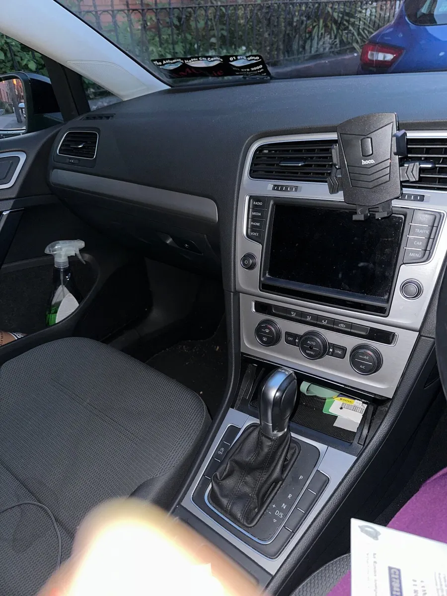 Volkswagen Golf 2015 - Image 1